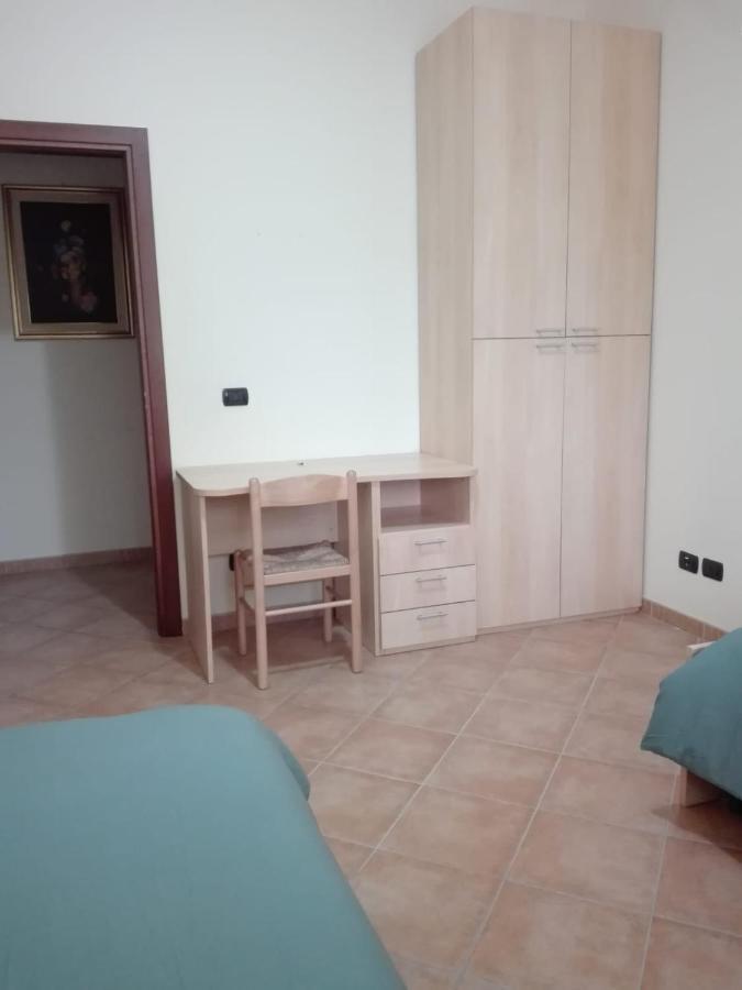 La Casa Di Mezzo-Affitti Brevi-Zona Ospedali Vila Busso Exterior foto